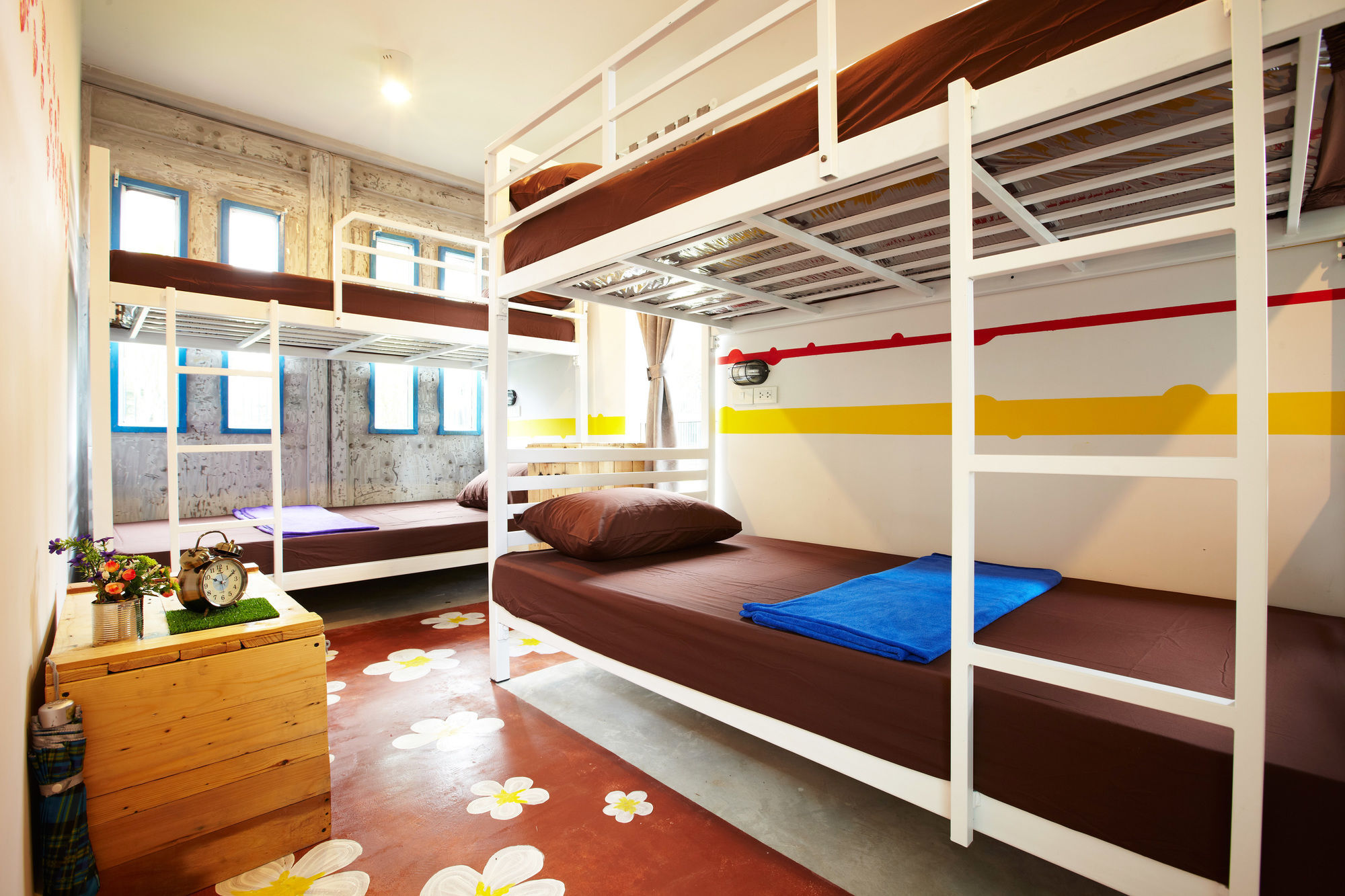 Wh Hostel Банкок Екстериор снимка